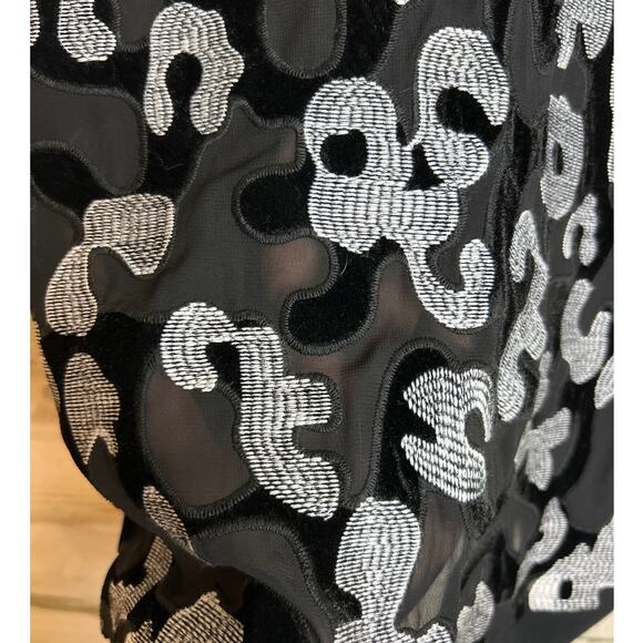 BCBGMAXAZRIA Women’s XS Black Ribbed Abstract Lace Sweatshirt Top 1/2 Sleeve New - Picture 6 of 7